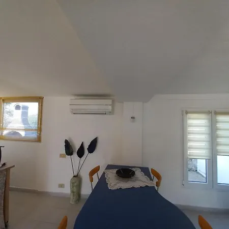 公寓 Casa Giusi 因佩里亚